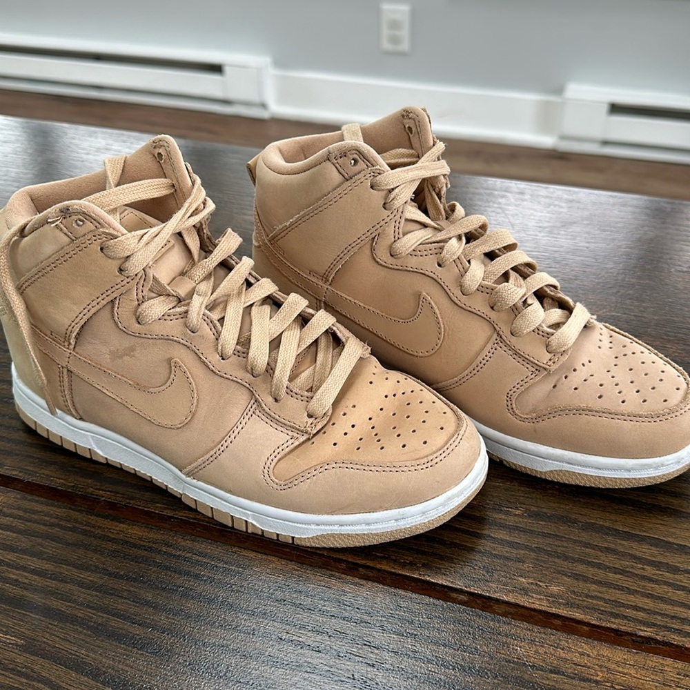Nike Women’s Dunk High Premium